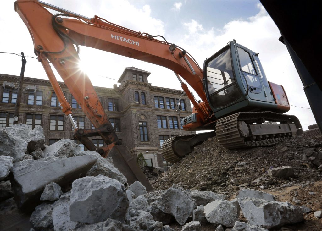 Do local financing mechanisms in the U.S. encourage property development at the expense of public education?